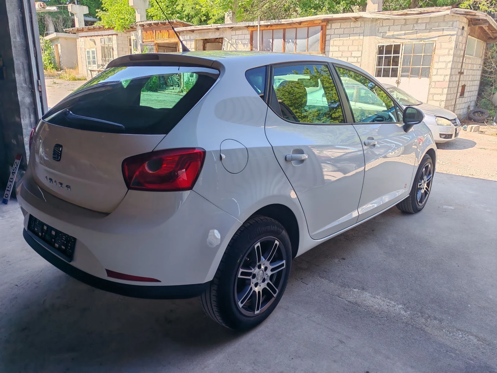 Seat Ibiza 1.2TDI 2011G - изображение 5
