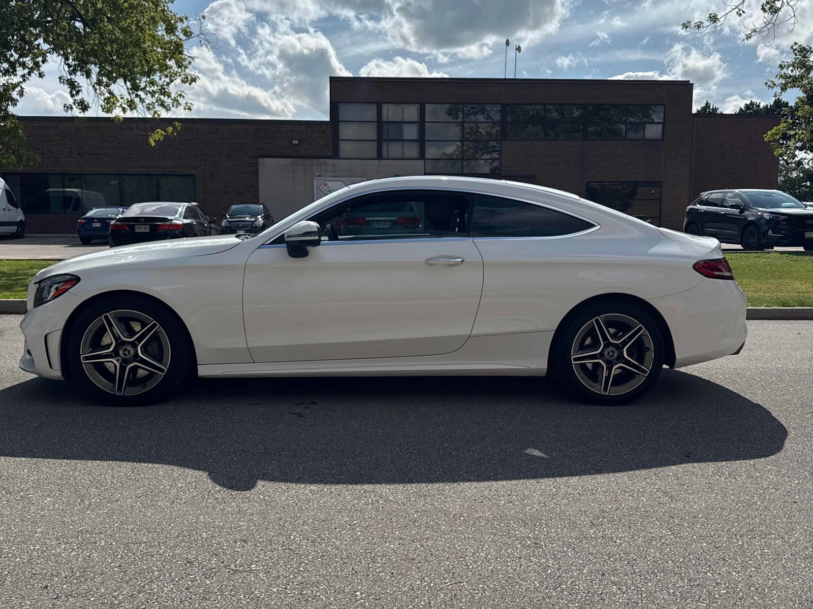 Mercedes-Benz C 300 4M* AMG-pkg* Пано* Подгрев*  - изображение 4