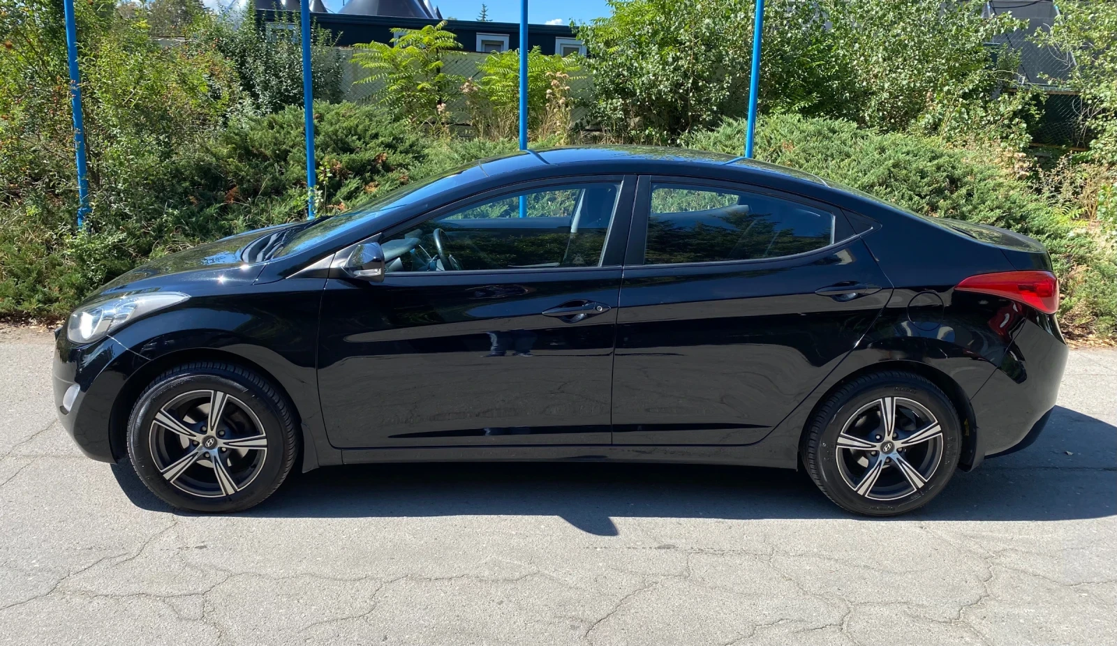 Hyundai Elantra  - изображение 2