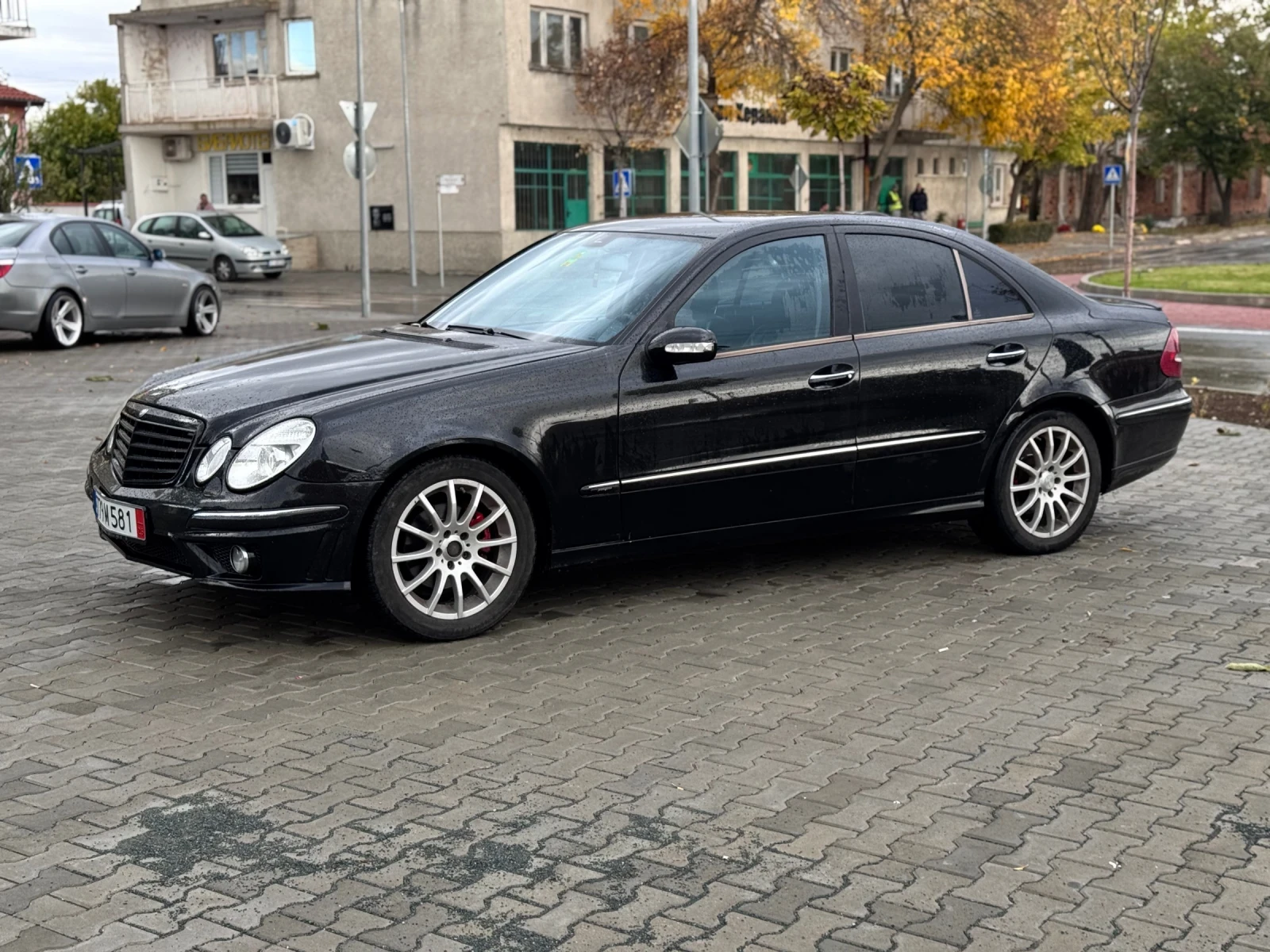 Mercedes-Benz E 270 2.7 CDI - изображение 4
