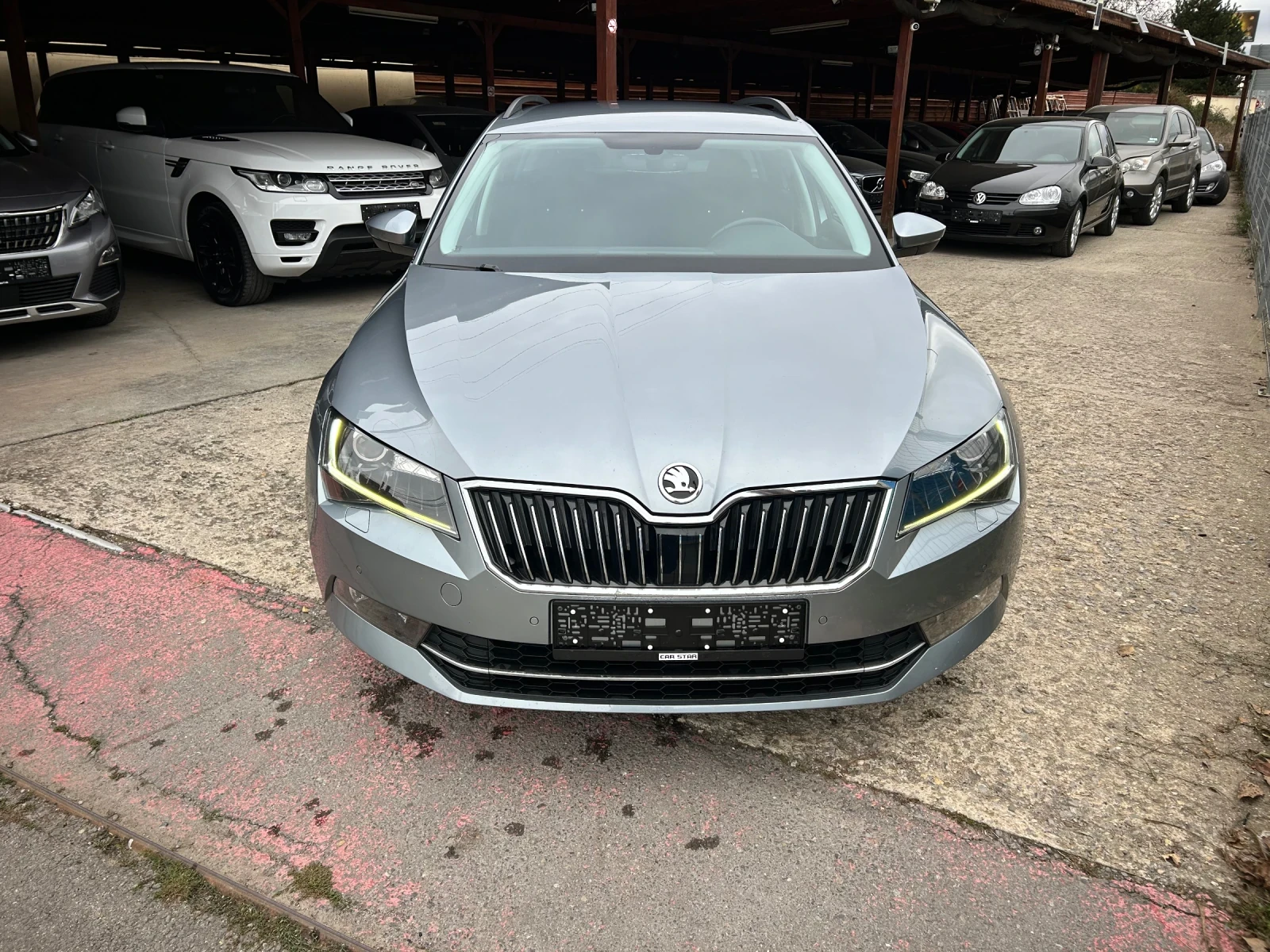 Skoda Superb 2.0TDI DSG - изображение 6