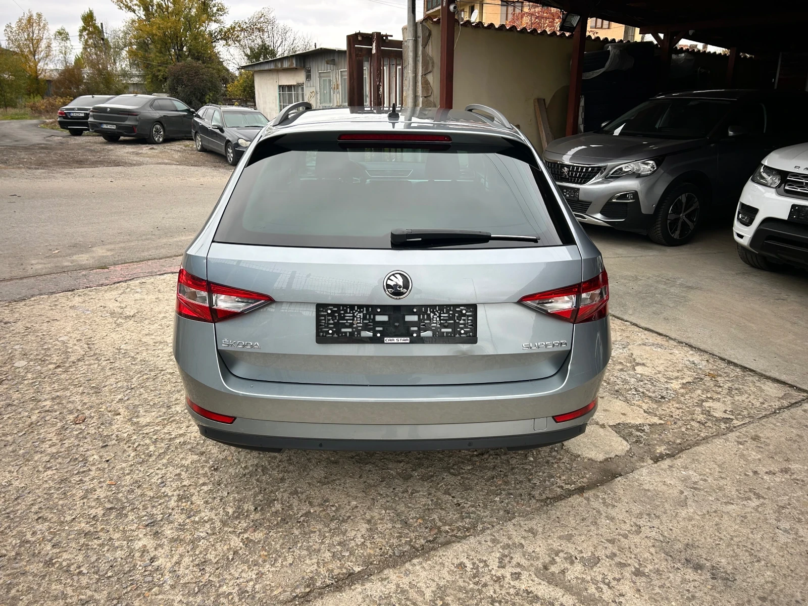 Skoda Superb 2.0TDI DSG - изображение 3