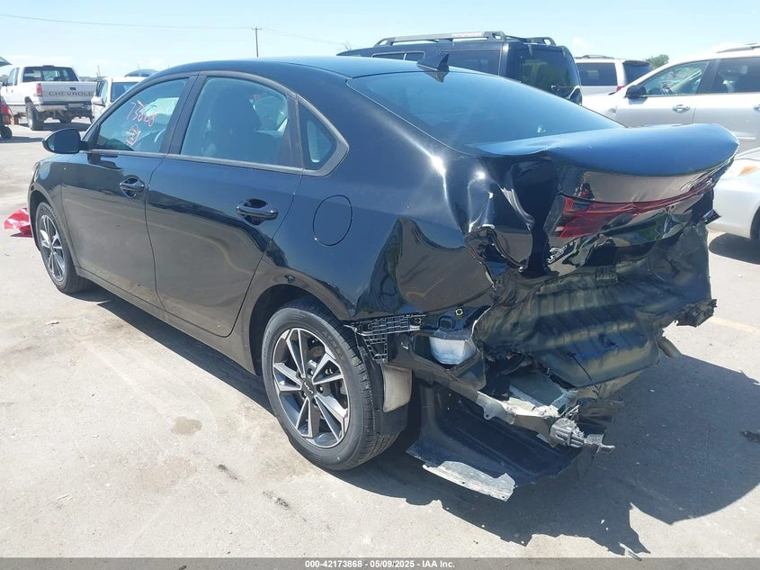 Kia Forte 2.0L I-4 DOHC, VVT, 147HP Front Wheel Drive | Mobile.bg � ����������� 3