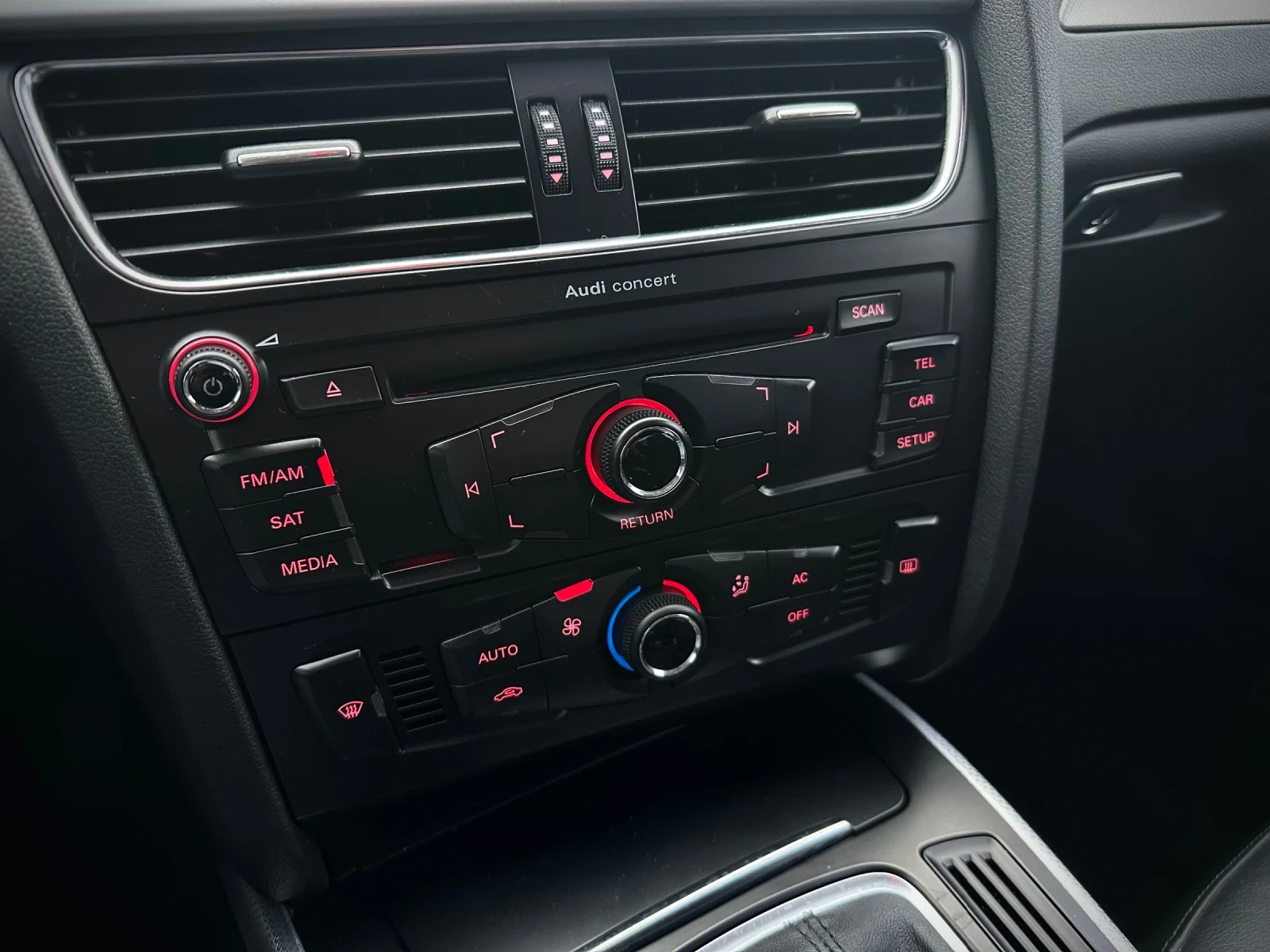 Audi A4 Автоматик, снимка 13 - Автомобили и джипове - 54511866