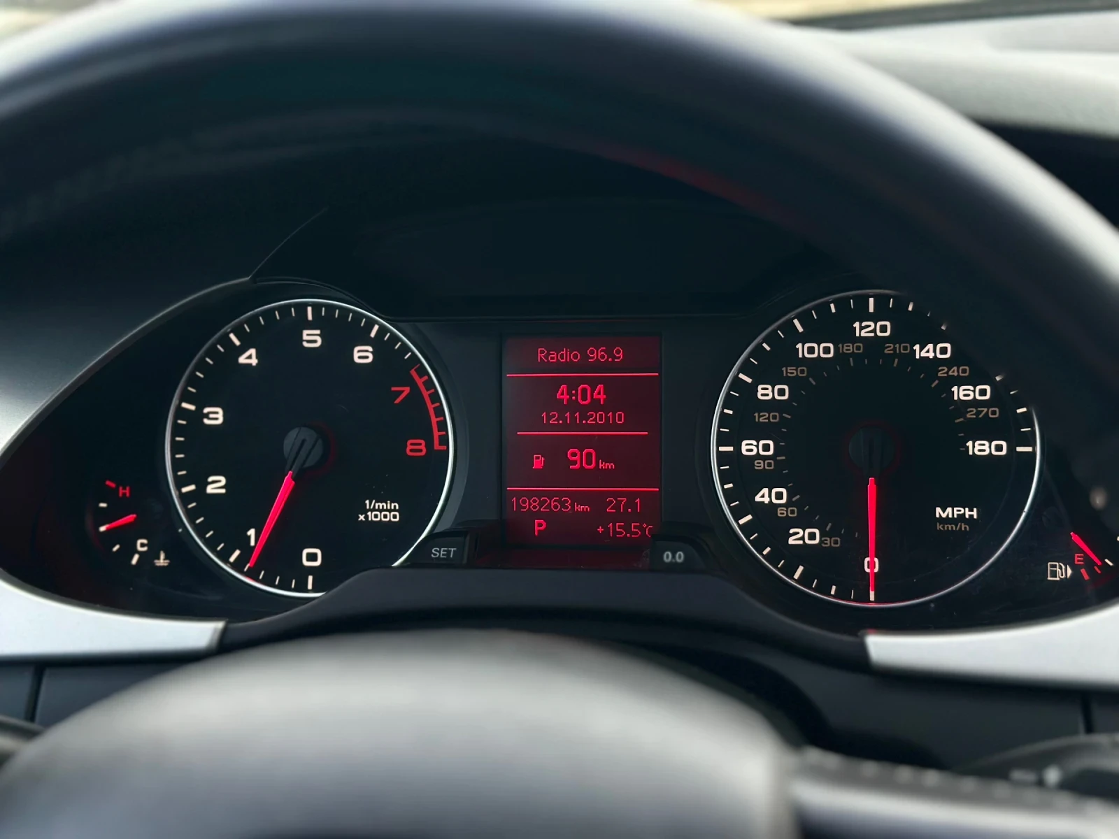Audi A4 Автоматик, снимка 16 - Автомобили и джипове - 54511866