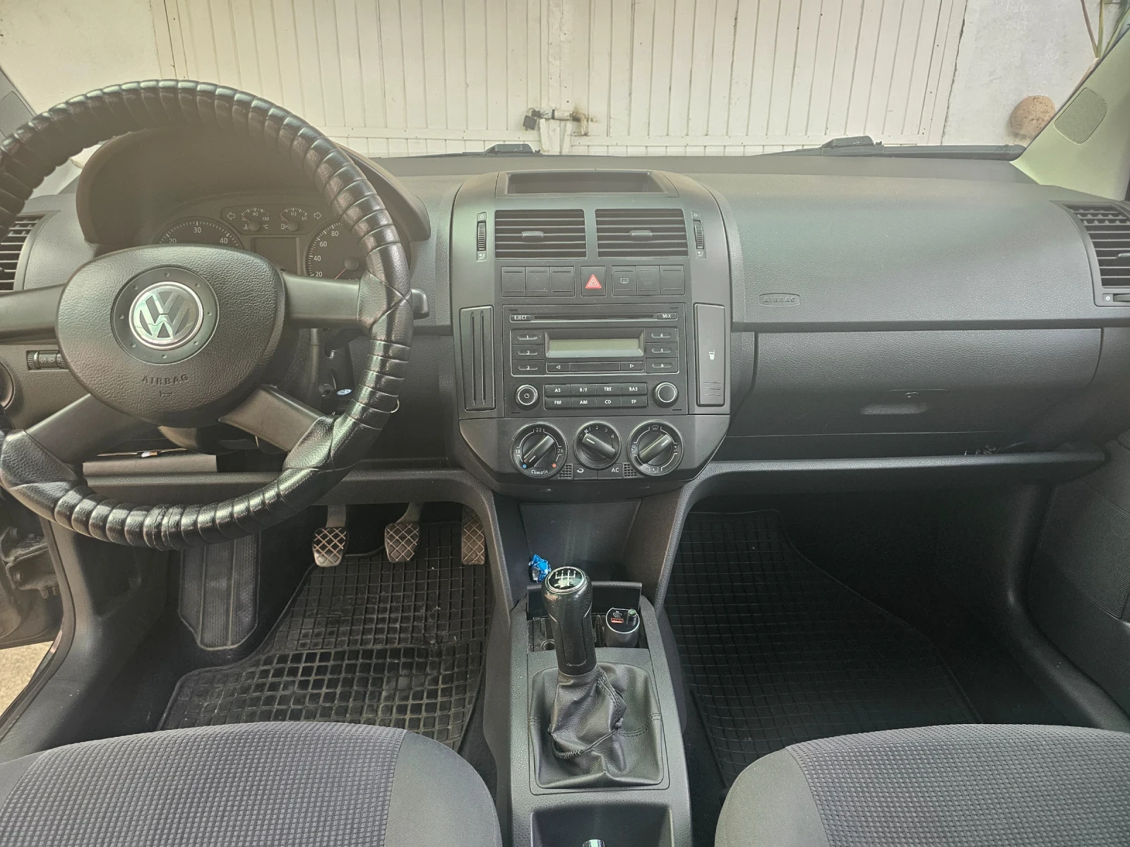 VW Polo 1.4TDI, снимка 5 - Автомобили и джипове - 55341501