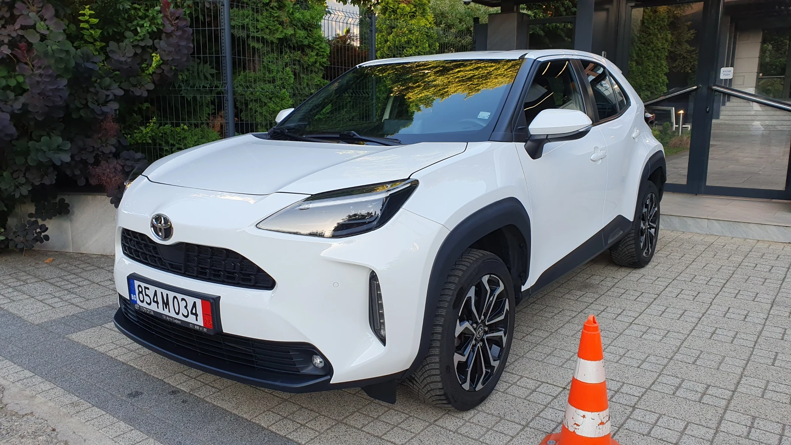 Toyota Yaris Cross, снимка 3 - Автомобили и джипове - 55160870