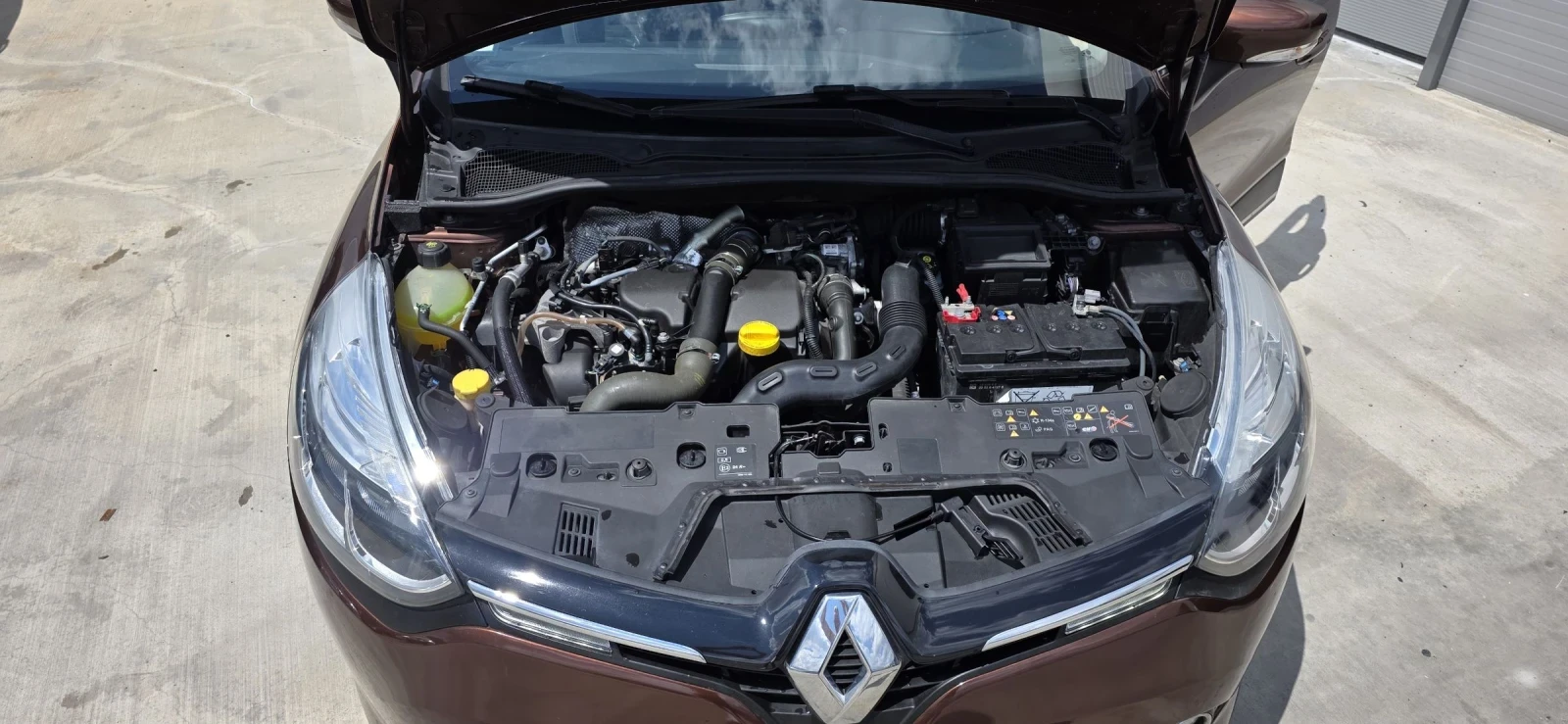 Renault Clio 1.5DCI-90 EU6* AUTOMATIC * NAVI* LED, снимка 13 - Автомобили и джипове - 55259750