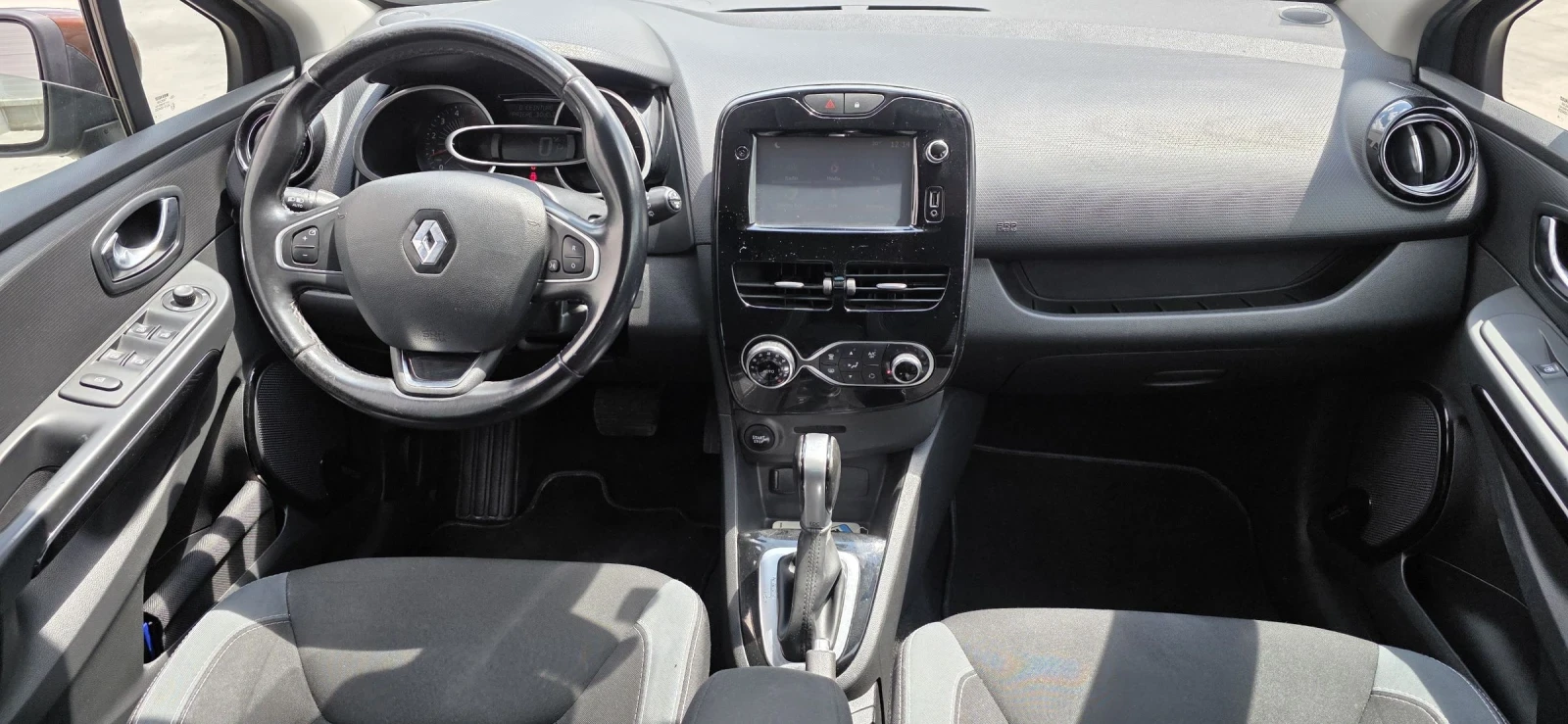 Renault Clio 1.5DCI-90 EU6* AUTOMATIC * NAVI* LED, снимка 9 - Автомобили и джипове - 55259750