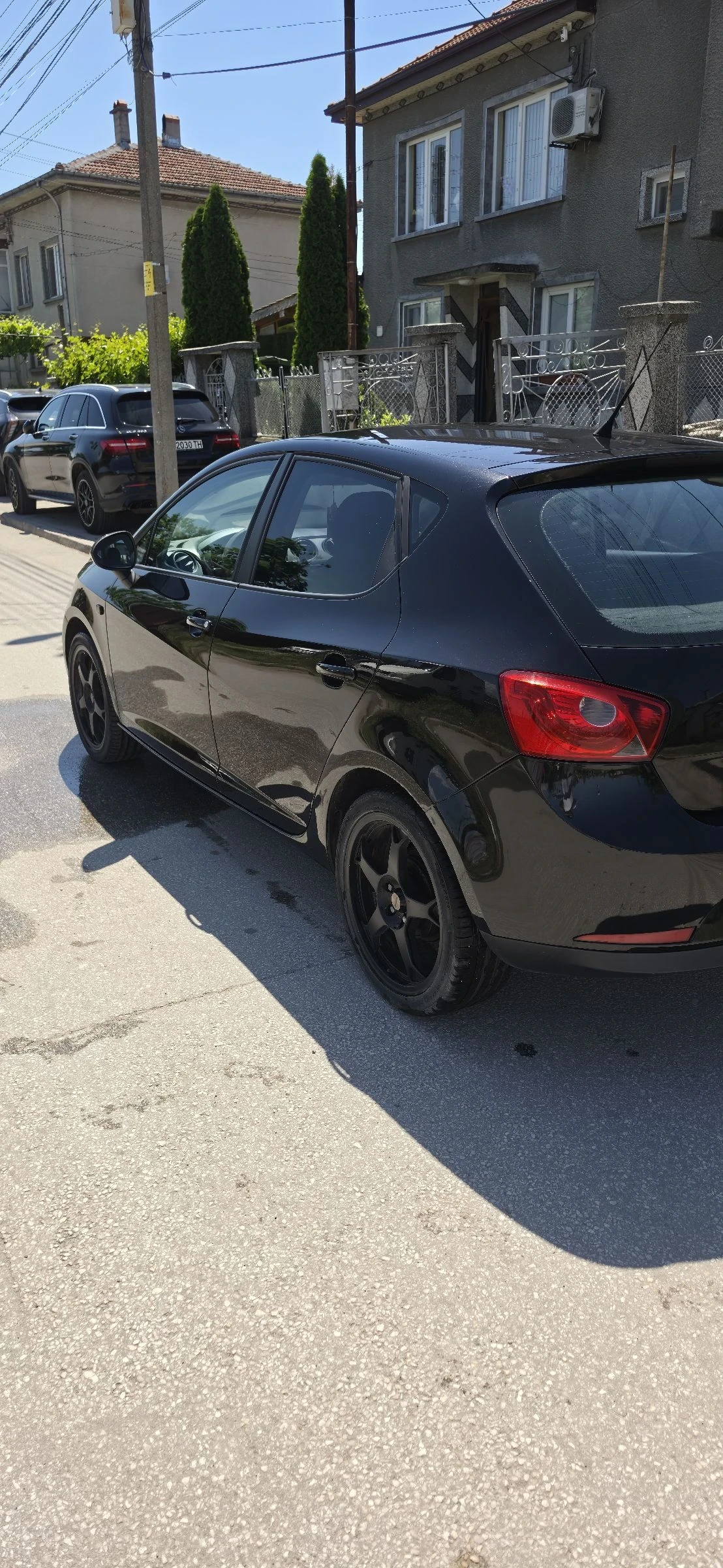 Seat Ibiza 1.4 Газ, снимка 2 - Автомобили и джипове - 55355252