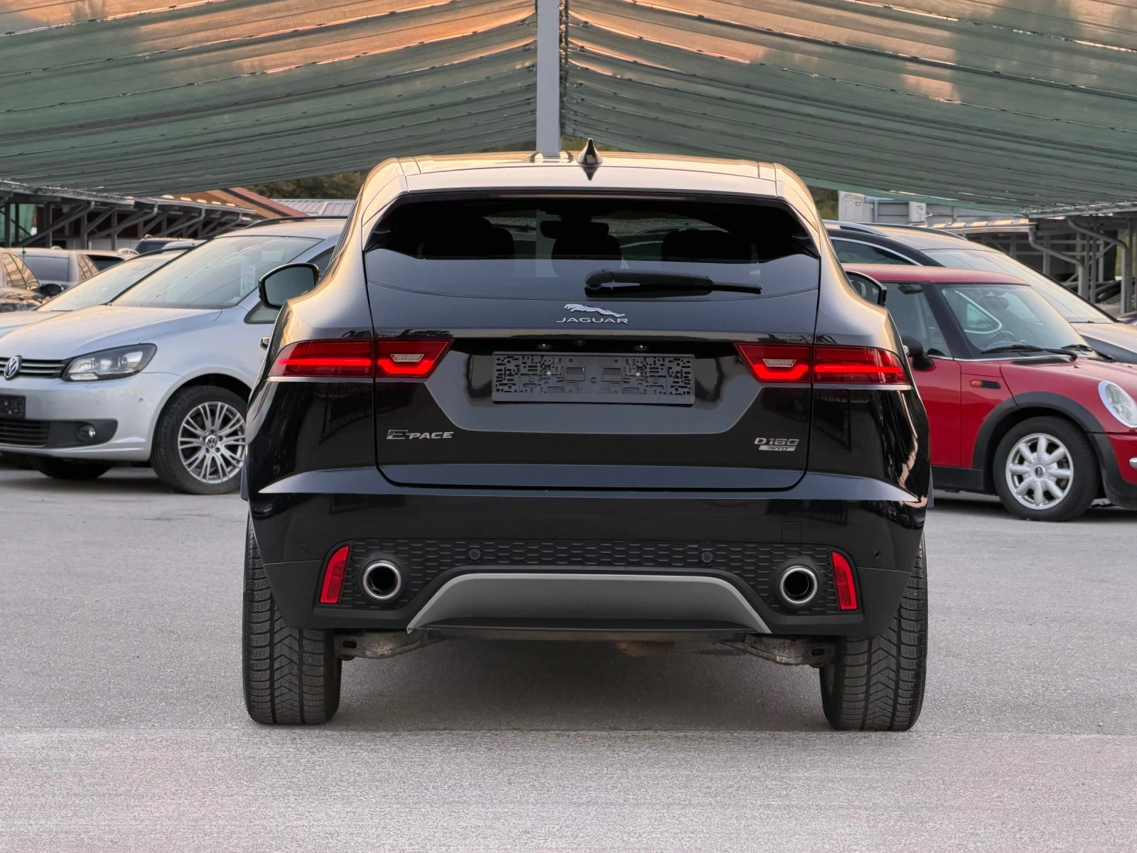 Jaguar E-pace 2.0D AWD АВТОМАТ, снимка 6 - Автомобили и джипове - 56107107