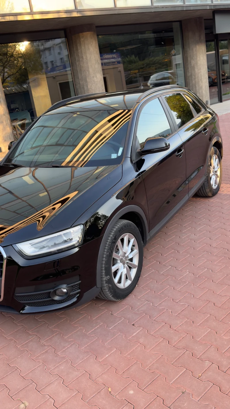 Audi Q3 2.0 TDI, снимка 4 - Автомобили и джипове - 47334810