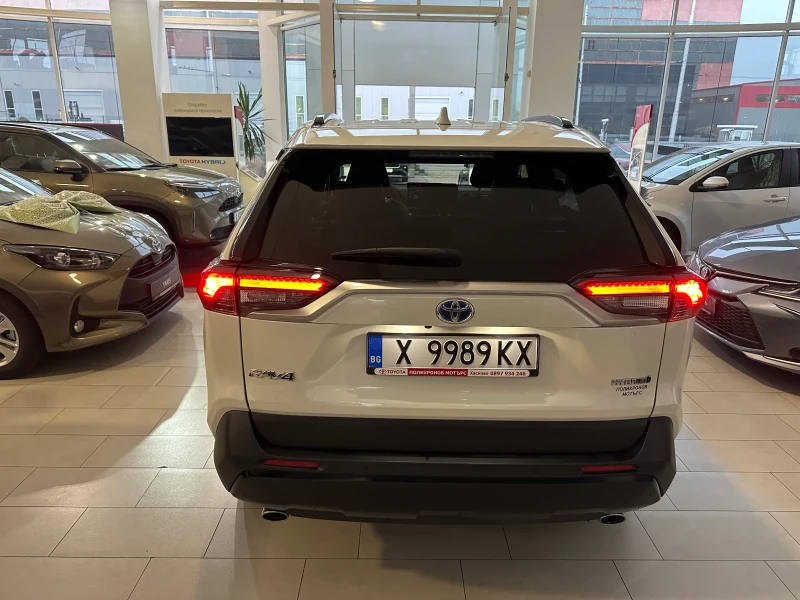 Toyota Rav4 Luxury, снимка 3 - Автомобили и джипове - 48234032