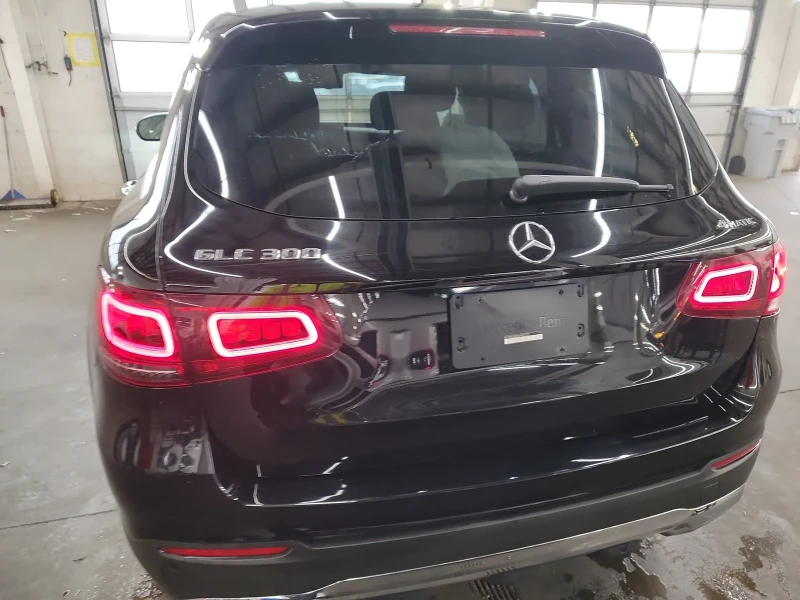 Mercedes-Benz GLC 300, снимка 3 - Автомобили и джипове - 48725761