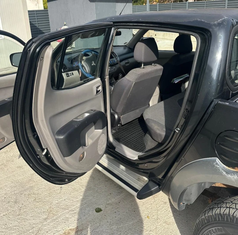 Mitsubishi L200, снимка 6 - Автомобили и джипове - 52751772
