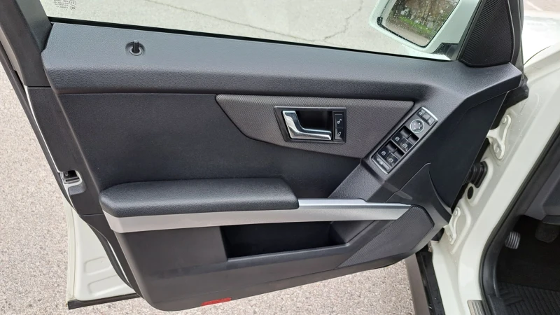 Mercedes-Benz GLK Glk 220 4 matic, снимка 17 - Автомобили и джипове - 52866774