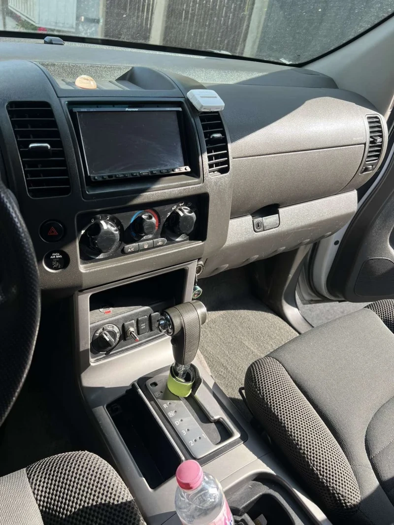 Nissan Pathfinder 4.0 бензин, снимка 7 - Автомобили и джипове - 53096225