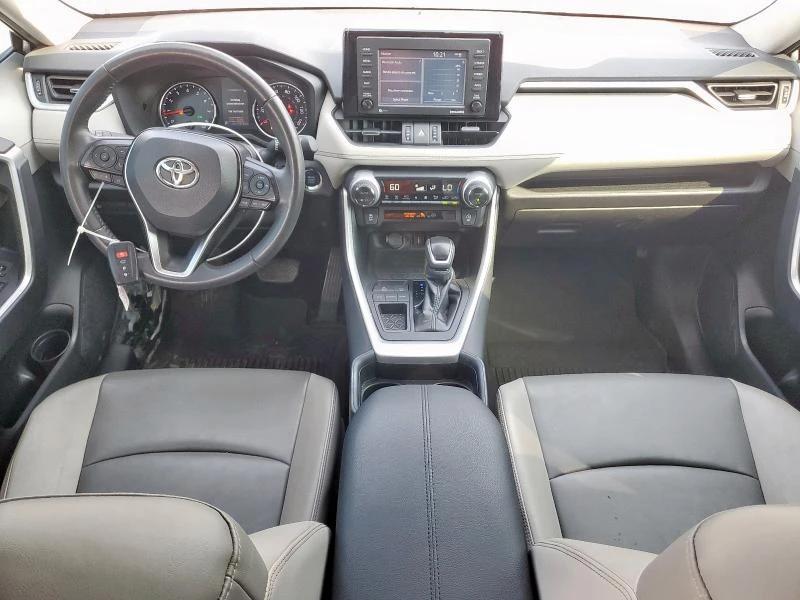 Toyota Rav4 XLE PREMIUM AWD | HTD LEATHER | SUNROOF | CARPLAY - изображение 8