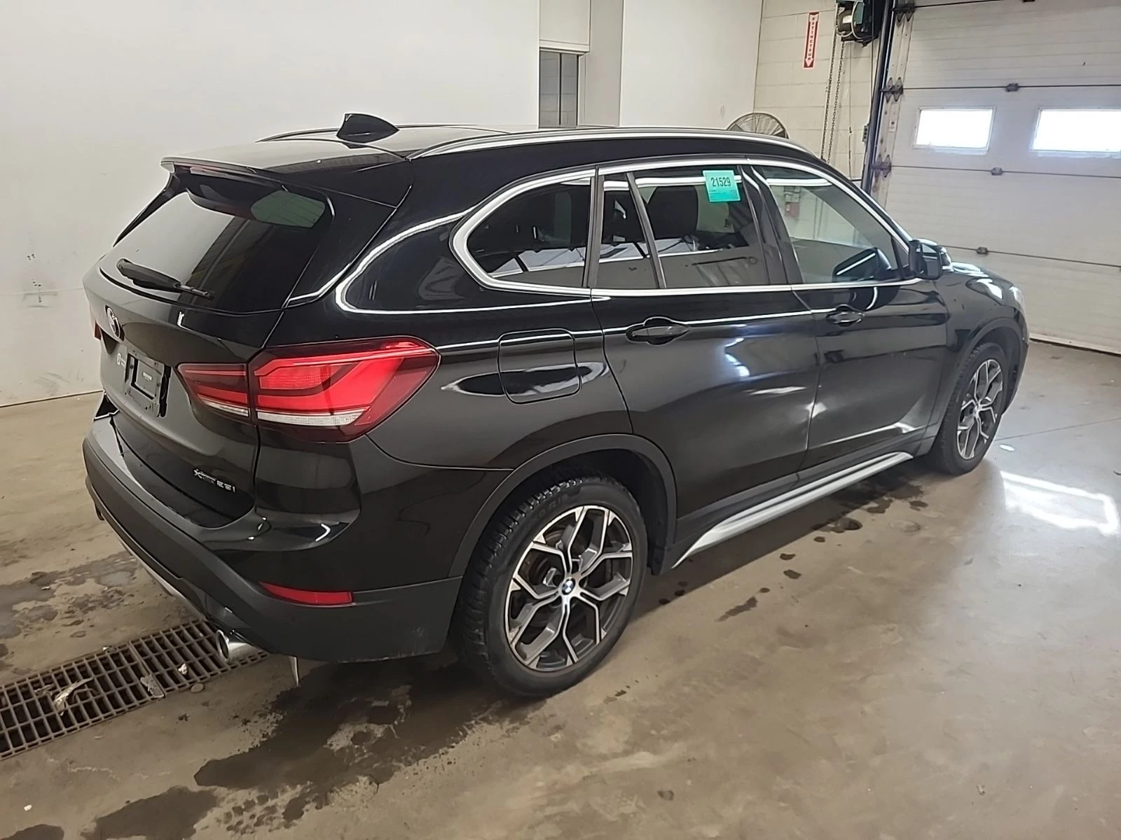 BMW X1 * XDRIVE28I * ПОДГРЕВИ* ПАНОРАМА - изображение 3