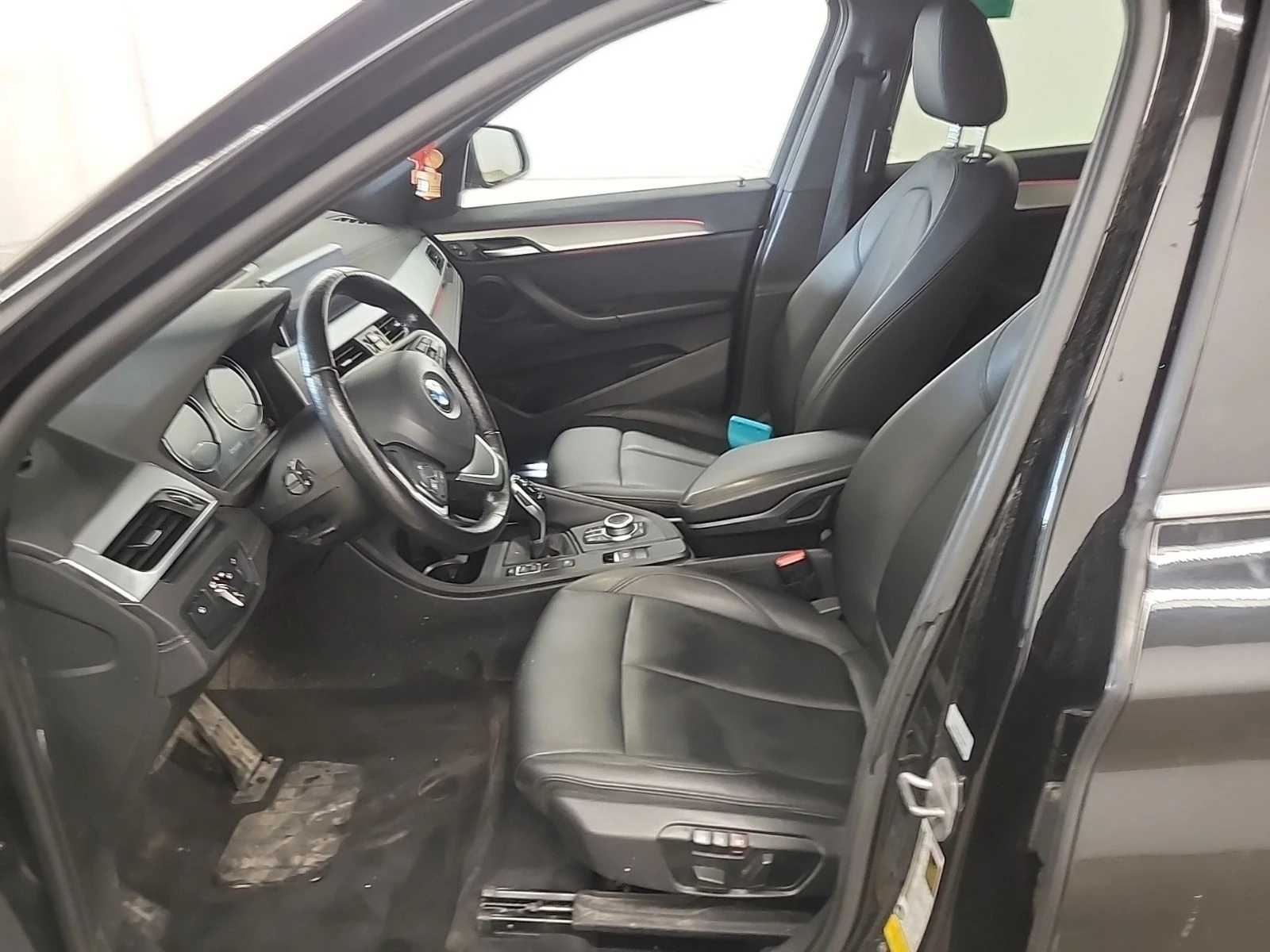 BMW X1 * XDRIVE28I * ПОДГРЕВИ* ПАНОРАМА - изображение 5