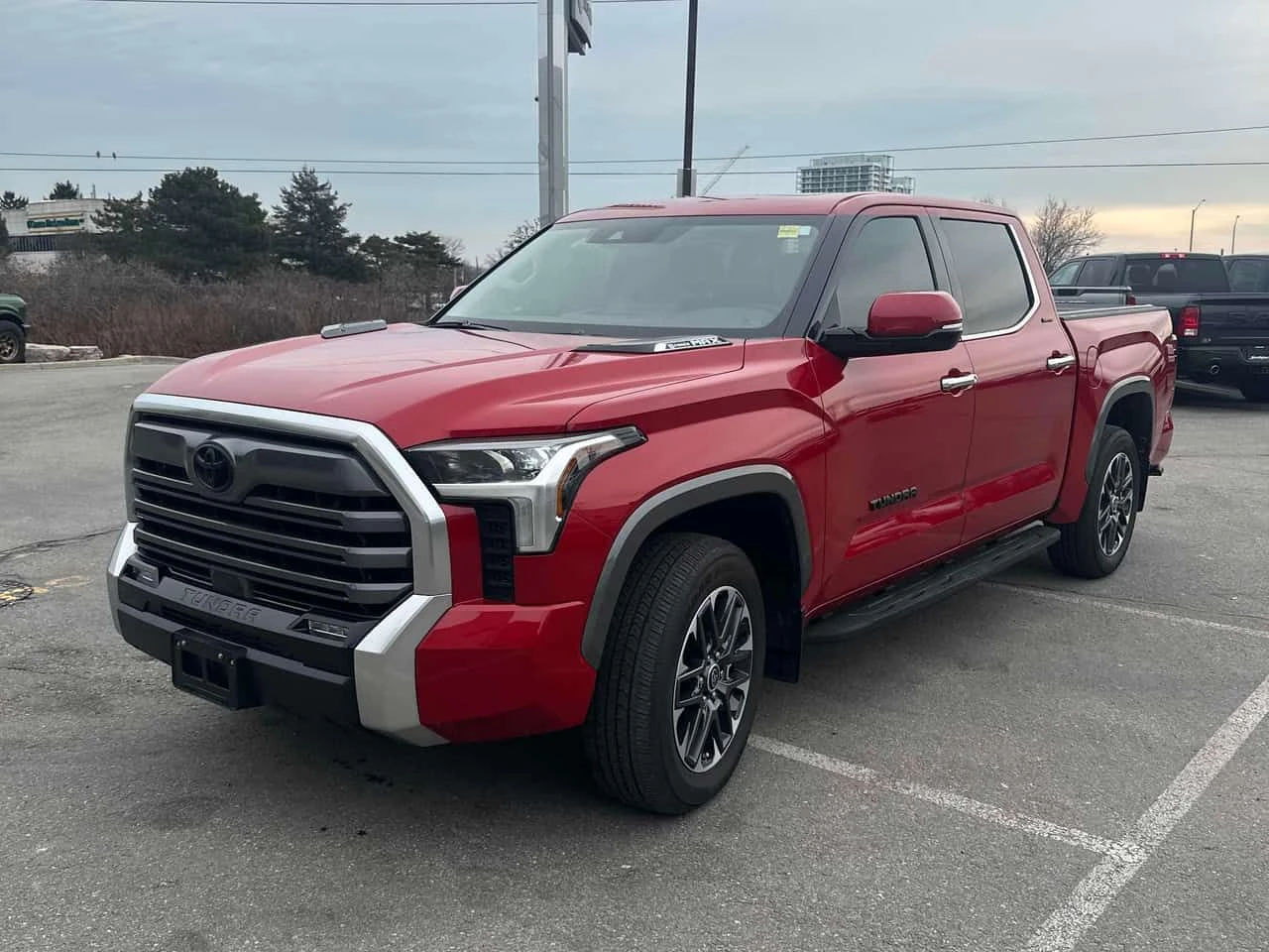 Toyota Tundra * Limited Hybrid * CARFAX * ОБДУХВАНЕ * ПАНО * ДИС