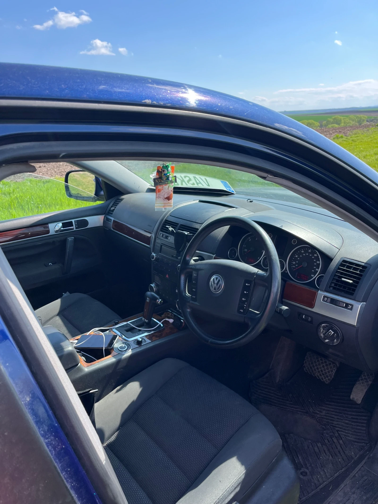 VW Touareg 2.5TDI, снимка 8 - Автомобили и джипове - 54380039