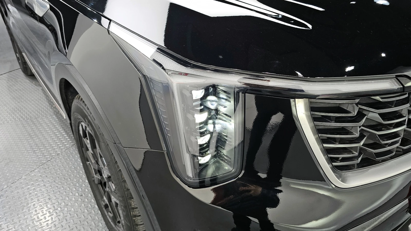 Kia Sorento 1.6 T-GDi HEV 4WD |  Head-Up Display | , снимка 3 - Автомобили и джипове - 54585278