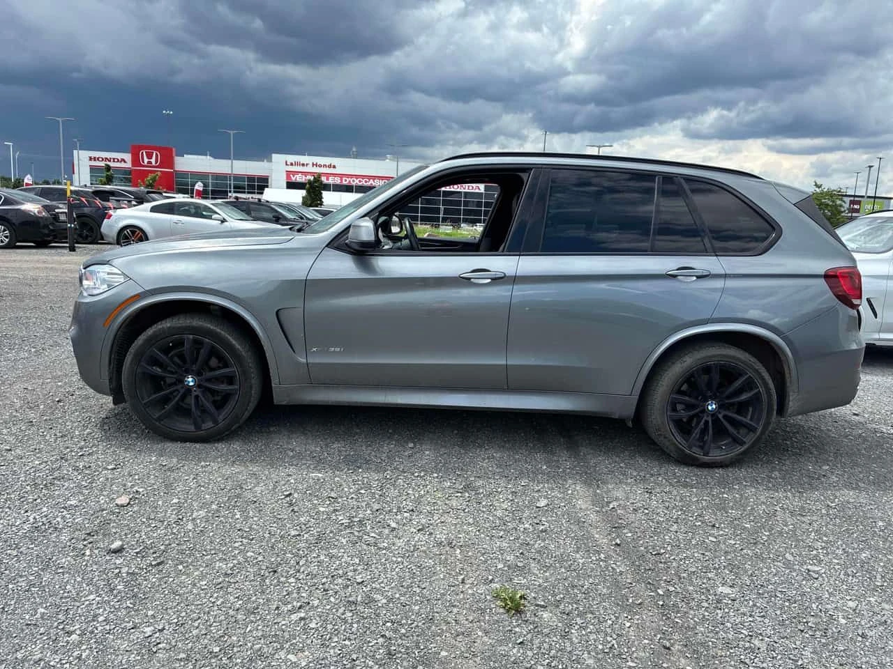 BMW X5 * xDrive35i * CARFAX * БЕЗ ПЪРВОНАЧАЛНА ВНОСКА, снимка 2 - Автомобили и джипове - 54967739