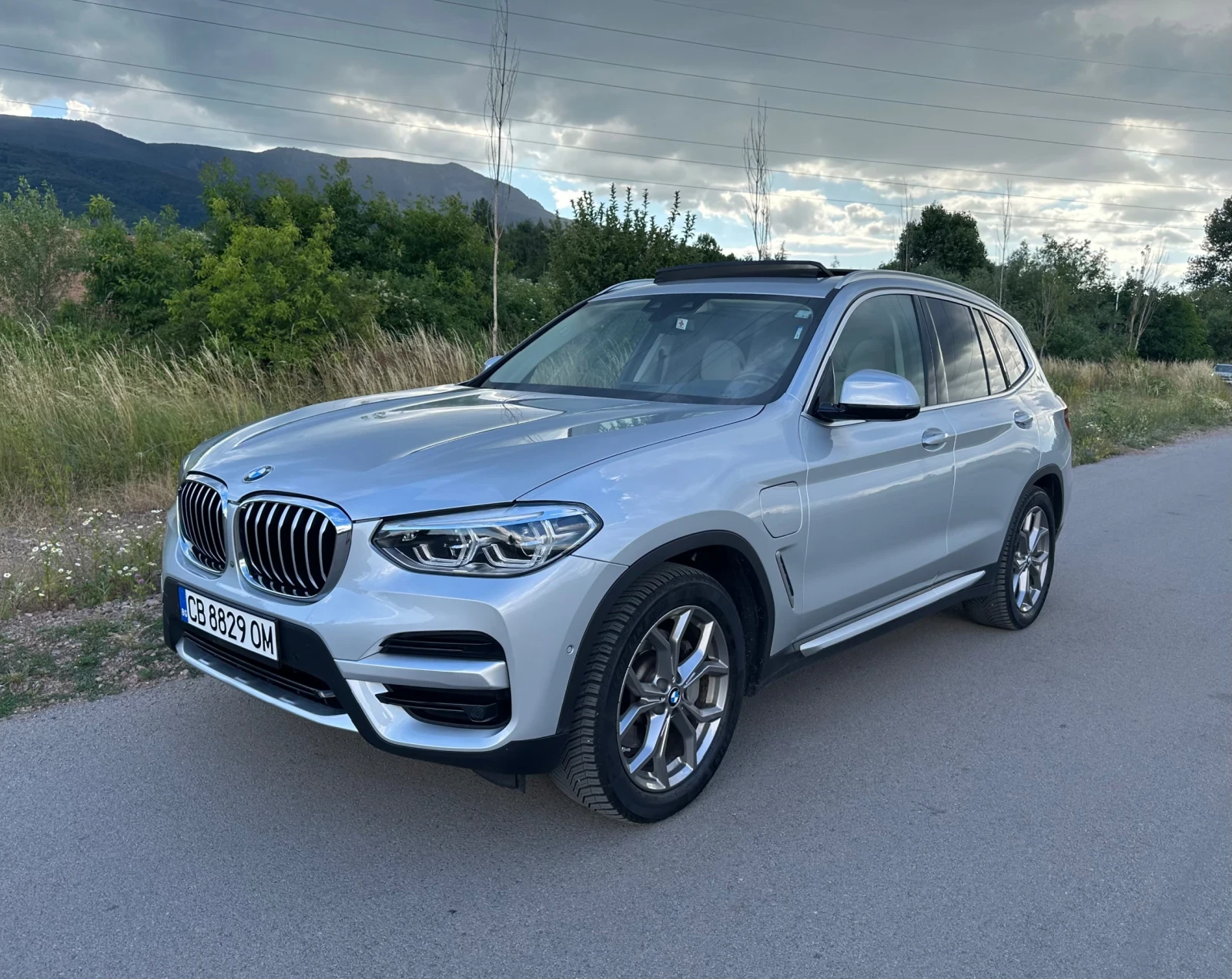 BMW X3 FULL/ПАНОРАМА/360/KEYLESS/МЪРТВА ТОЧКА/ПАМЕТ/HUD