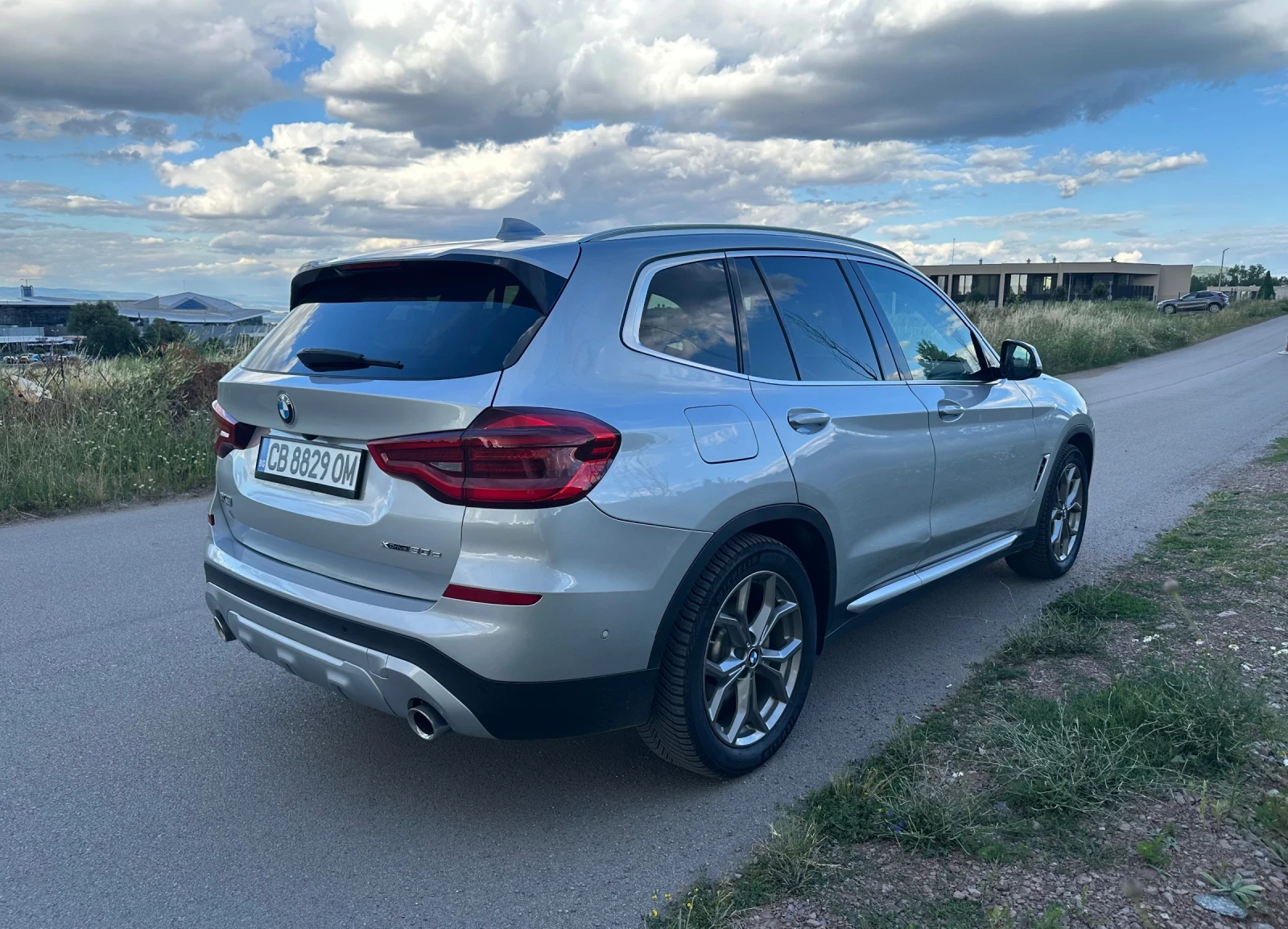 BMW X3 FULL/ПАНОРАМА/360/KEYLESS/МЪРТВА ТОЧКА/ПАМЕТ/HUD, снимка 6 - Автомобили и джипове - 55174995