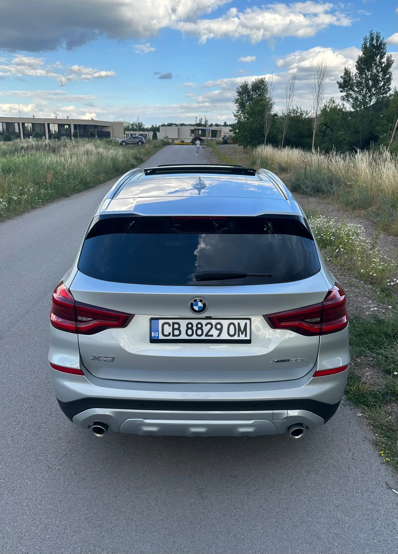 BMW X3 FULL/ПАНОРАМА/360/KEYLESS/МЪРТВА ТОЧКА/ПАМЕТ/HUD, снимка 4 - Автомобили и джипове - 55174995