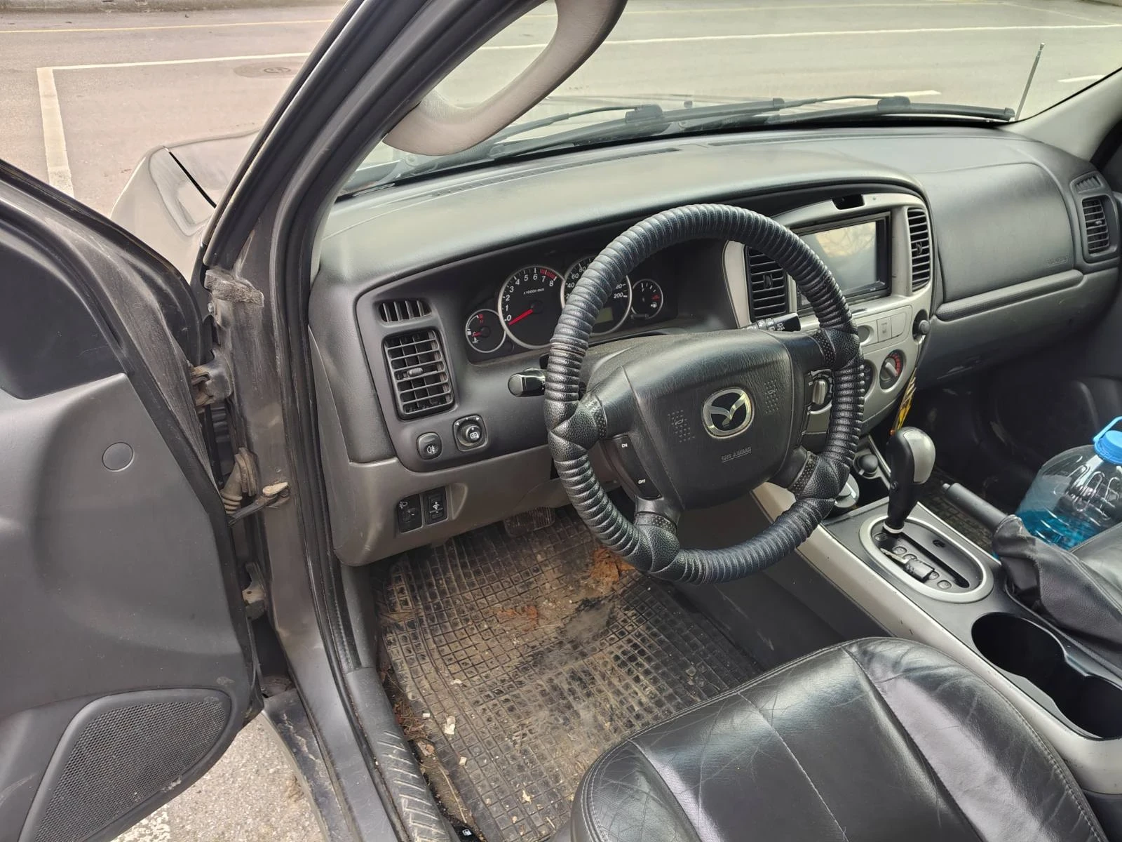 Mazda Tribute, снимка 3 - Автомобили и джипове - 55981308