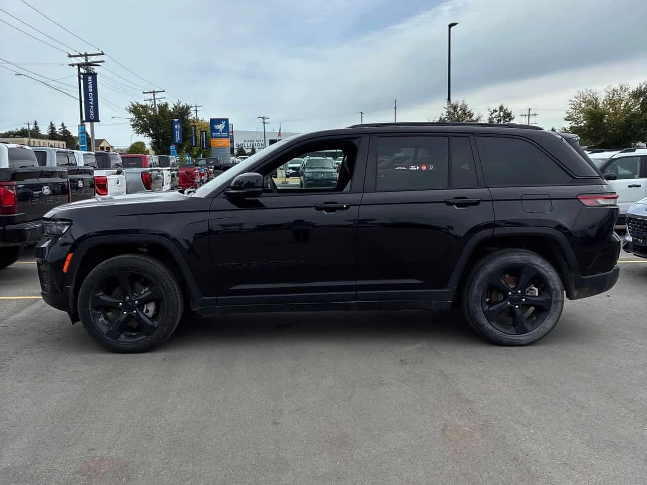 Jeep Grand cherokee * Altitude * CARFAX * ��� ������������ ������ | Mobile.bg � ����������� 2