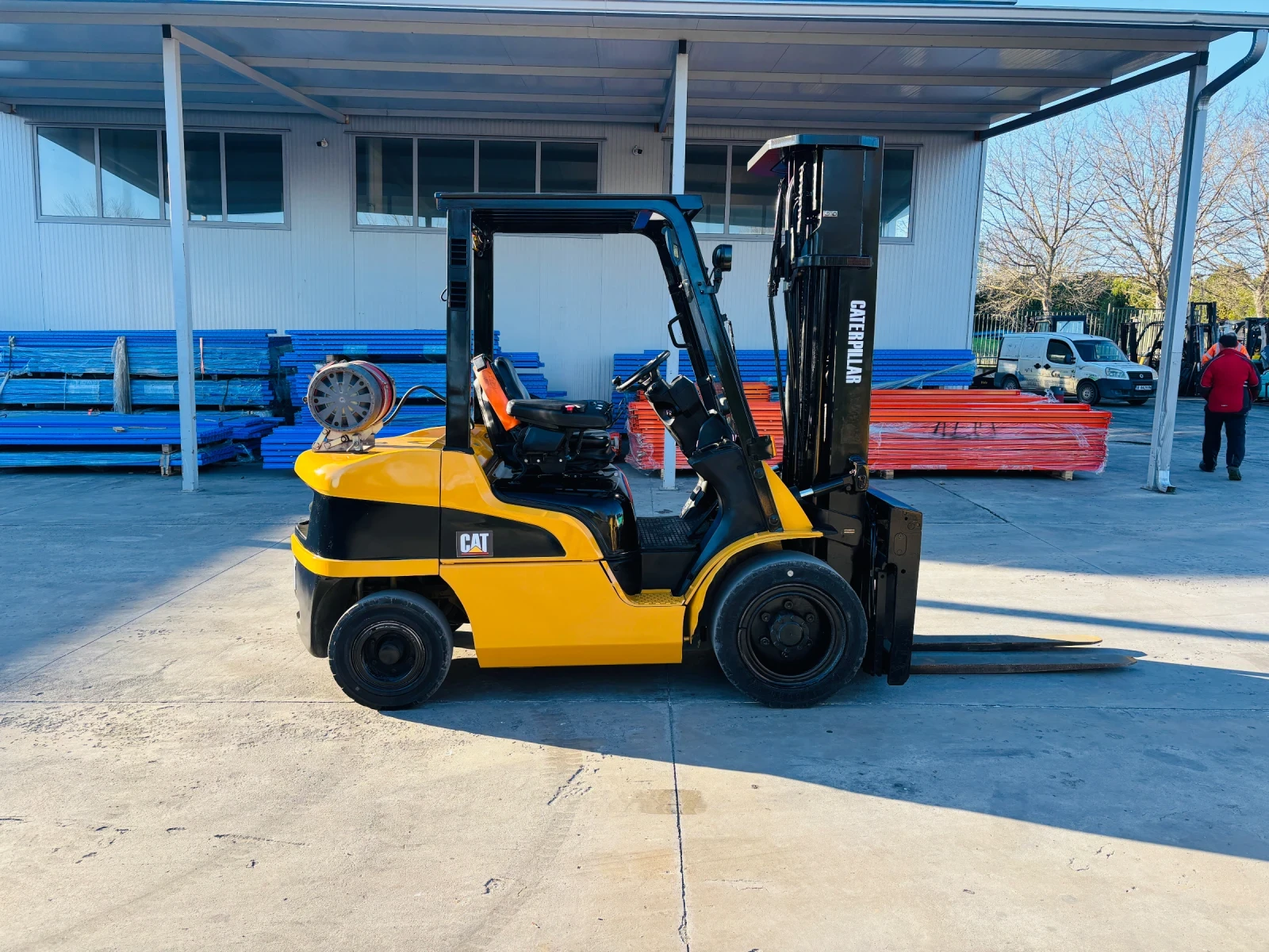  Cat  ,    | Mobile.bg   3