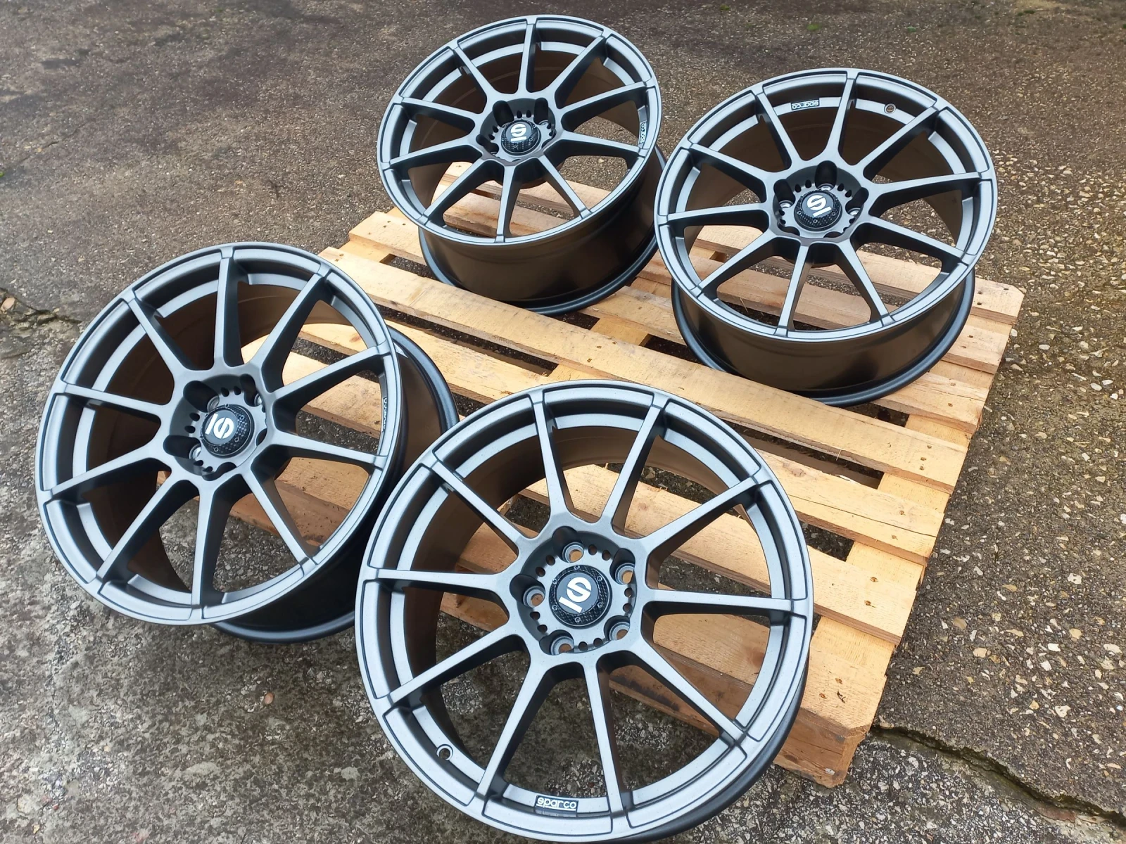 ������ �� Volvo | Mobile.bg � ����������� 10