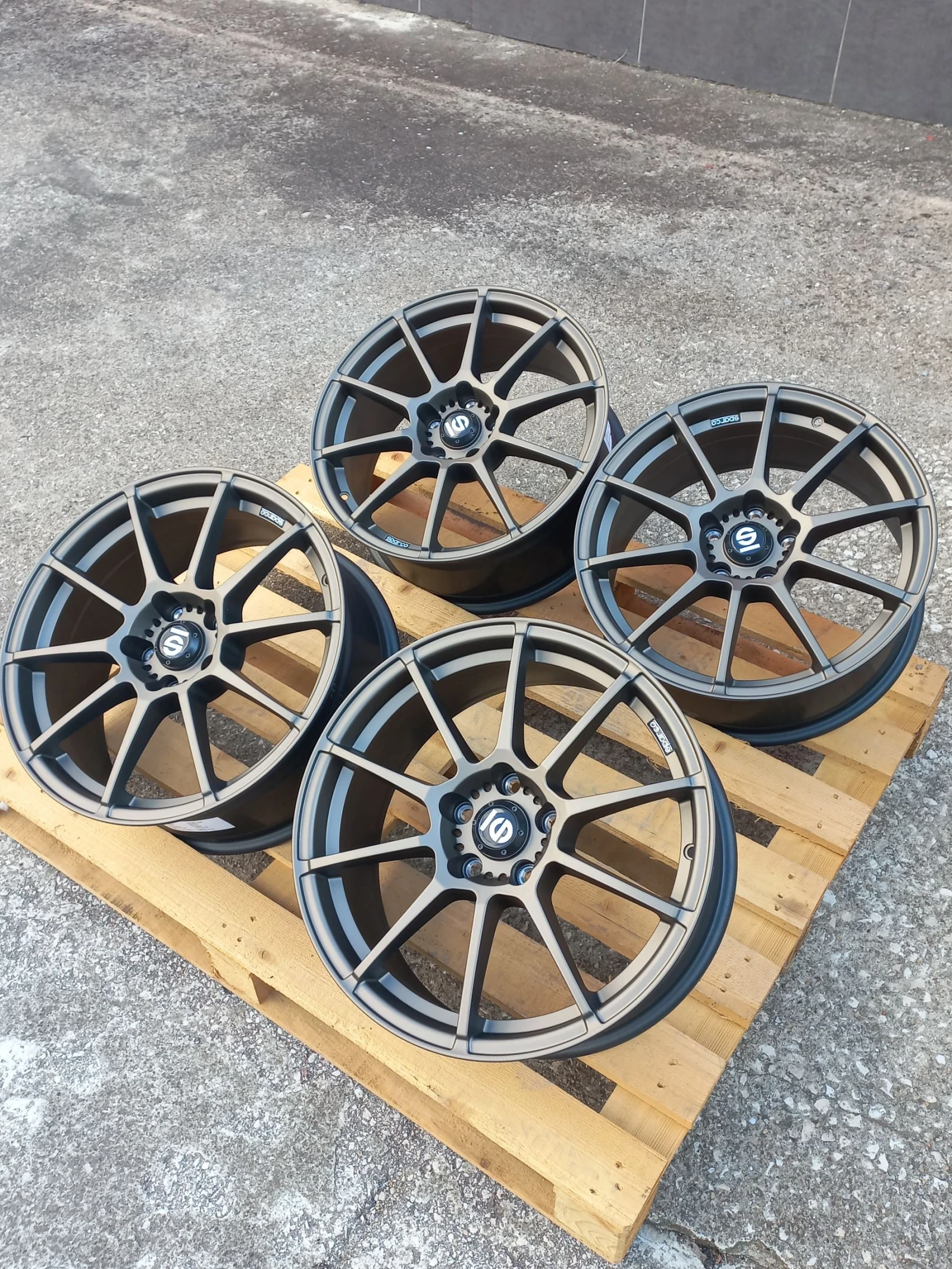   Volvo | Mobile.bg   11