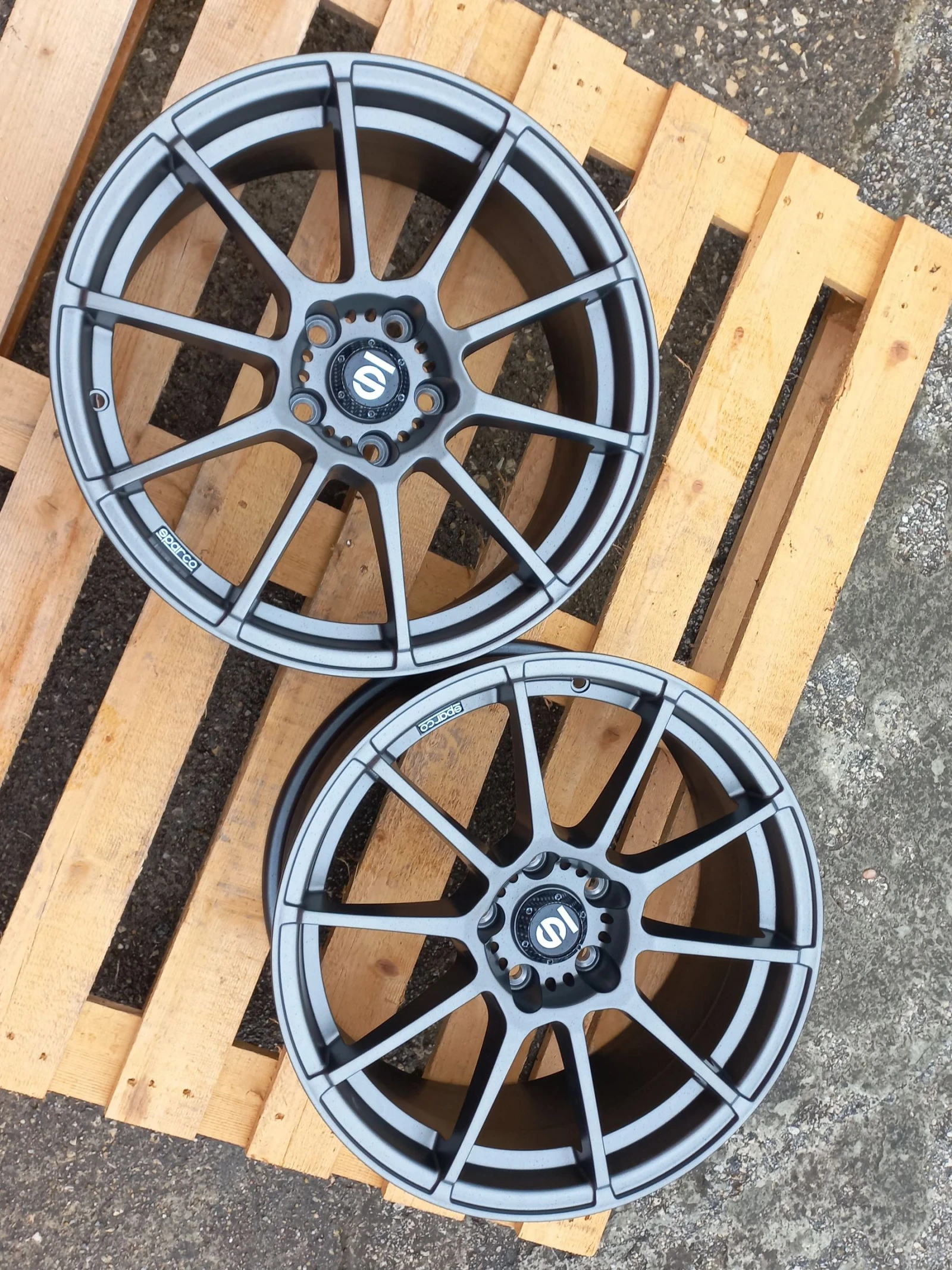 ������ �� Volvo | Mobile.bg � ����������� 4