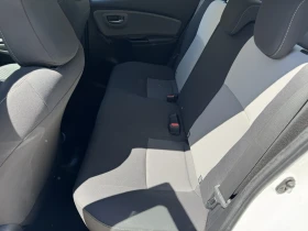 Toyota Yaris 1.5i Facelift/Multimedia/Камера, снимка 10