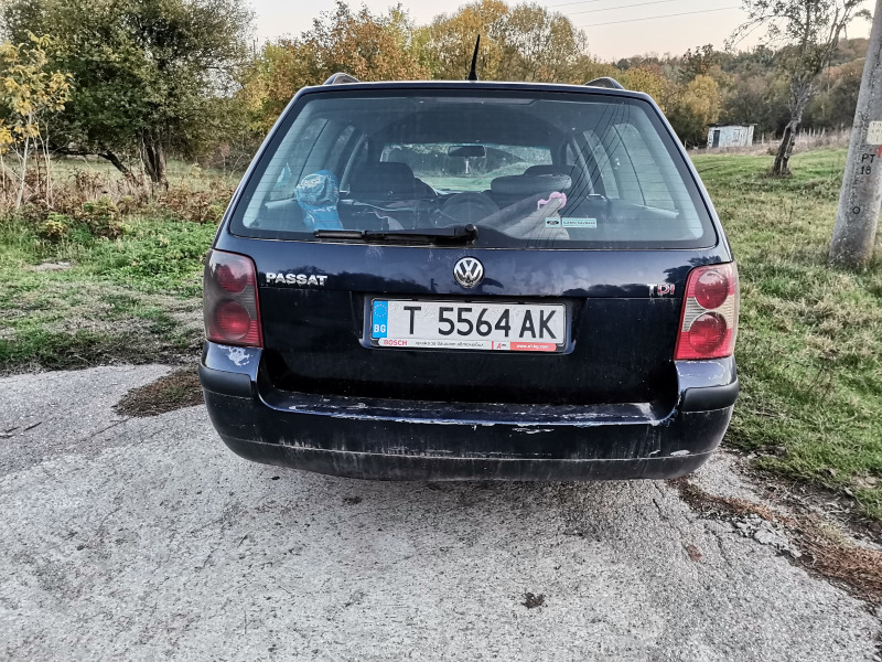 VW Passat 1.9PD, снимка 10 - Автомобили и джипове - 45926086