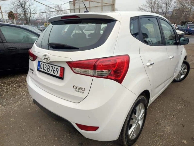 Hyundai Ix20 1.4i ГАЗОВ ИНЖЕКЦИОН BRC, снимка 4 - Автомобили и джипове - 46055806