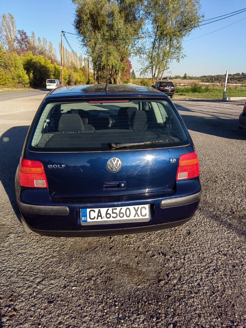 VW Golf, снимка 4 - Автомобили и джипове - 47645892