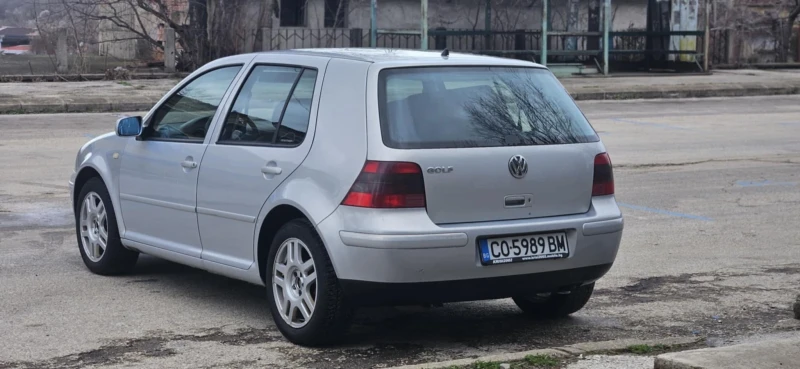 VW Golf 1.9 116кс, снимка 3 - Автомобили и джипове - 49547226