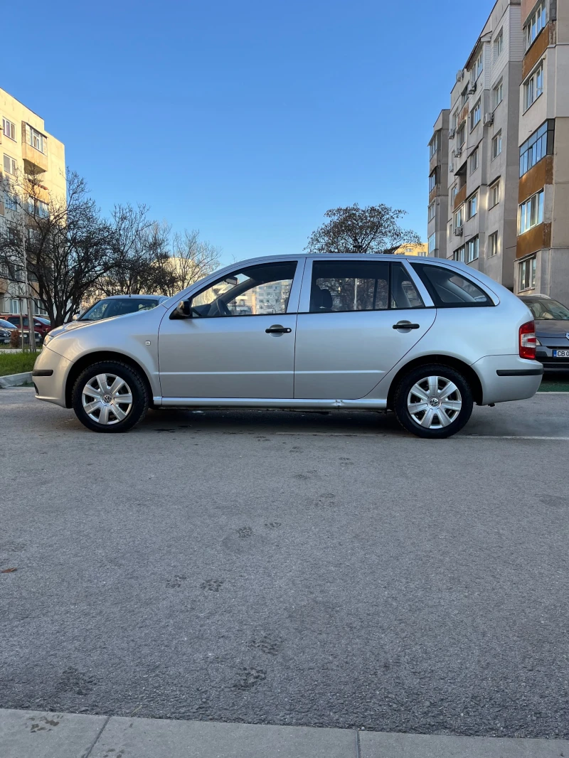 Skoda Fabia, снимка 3 - Автомобили и джипове - 52818361