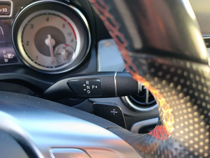 Mercedes-Benz CLA 200 AMG , снимка 17 - Автомобили и джипове - 52858265