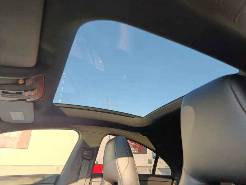 Mercedes-Benz CLA 200 AMG , снимка 13 - Автомобили и джипове - 52858265