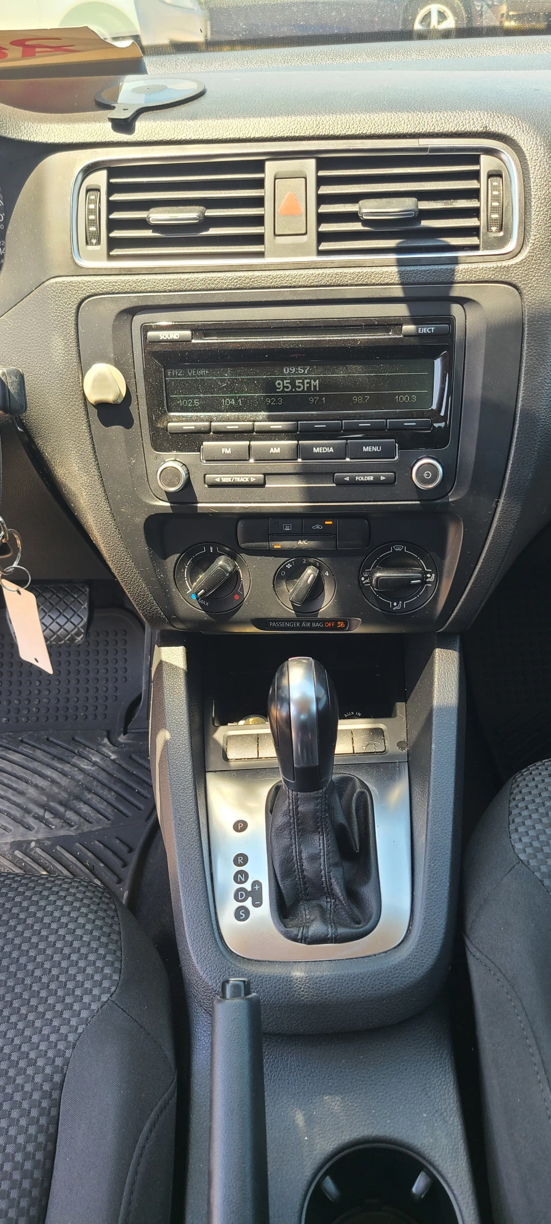 VW Jetta 2.0i auto | Mobile.bg   15