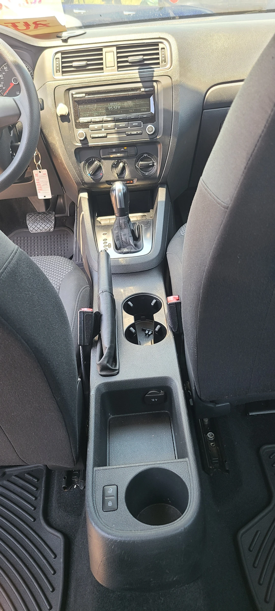 VW Jetta 2.0i auto | Mobile.bg   16