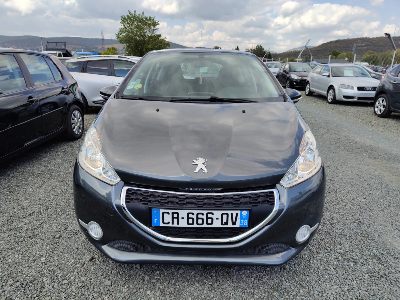 Peugeot 208 1.4 HDI  - изображение 2