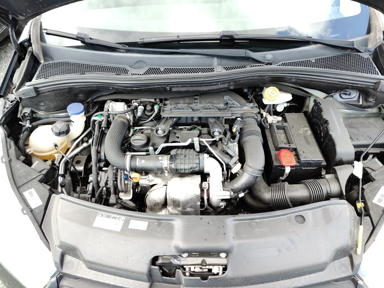 Peugeot 208 1.4 HDI  | Mobile.bg   17