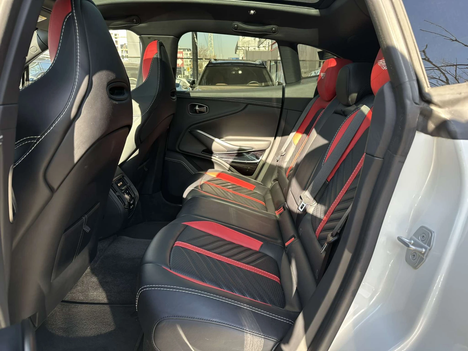 Aston Martin DBX 707 Ceramic | Mobile.bg   14